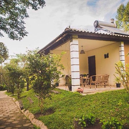 Pousada Valle Das Aguas Maria da Fe Bagian luar foto